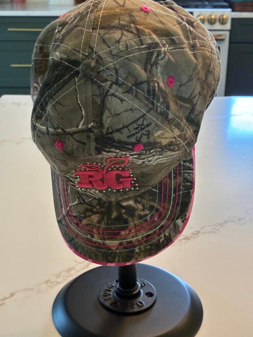 *EUC* Realtree Girl Cotton Pink & Camo Rhinestones Snap Back Baseball Cap Hat